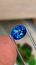 6.11 Ct Certified Natural Blue Sapphire – Cornflower Blue | Oval Cut | AIGS Certified | Fine Quality | Sri Lanka Origin | Heated