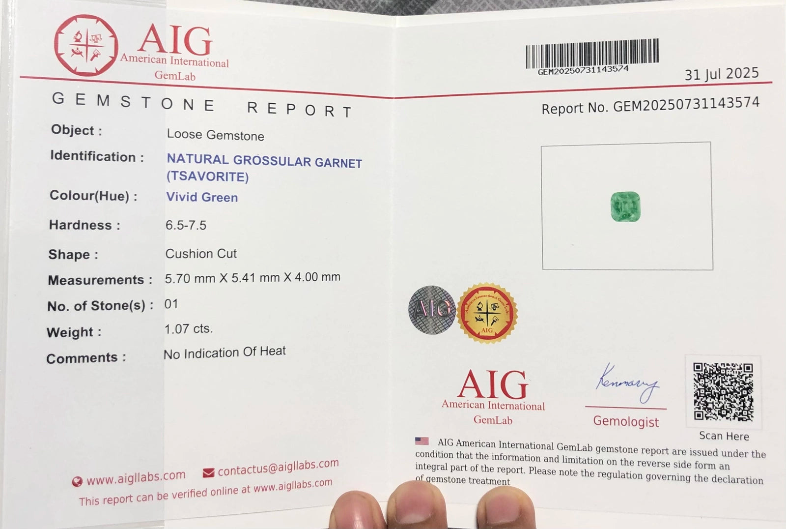 Certified Natural Tsavorite Garnet – 1.07 Carats | Vivid Green | Fancy Cut | VVS Clarity | Untreated | AIG Certified