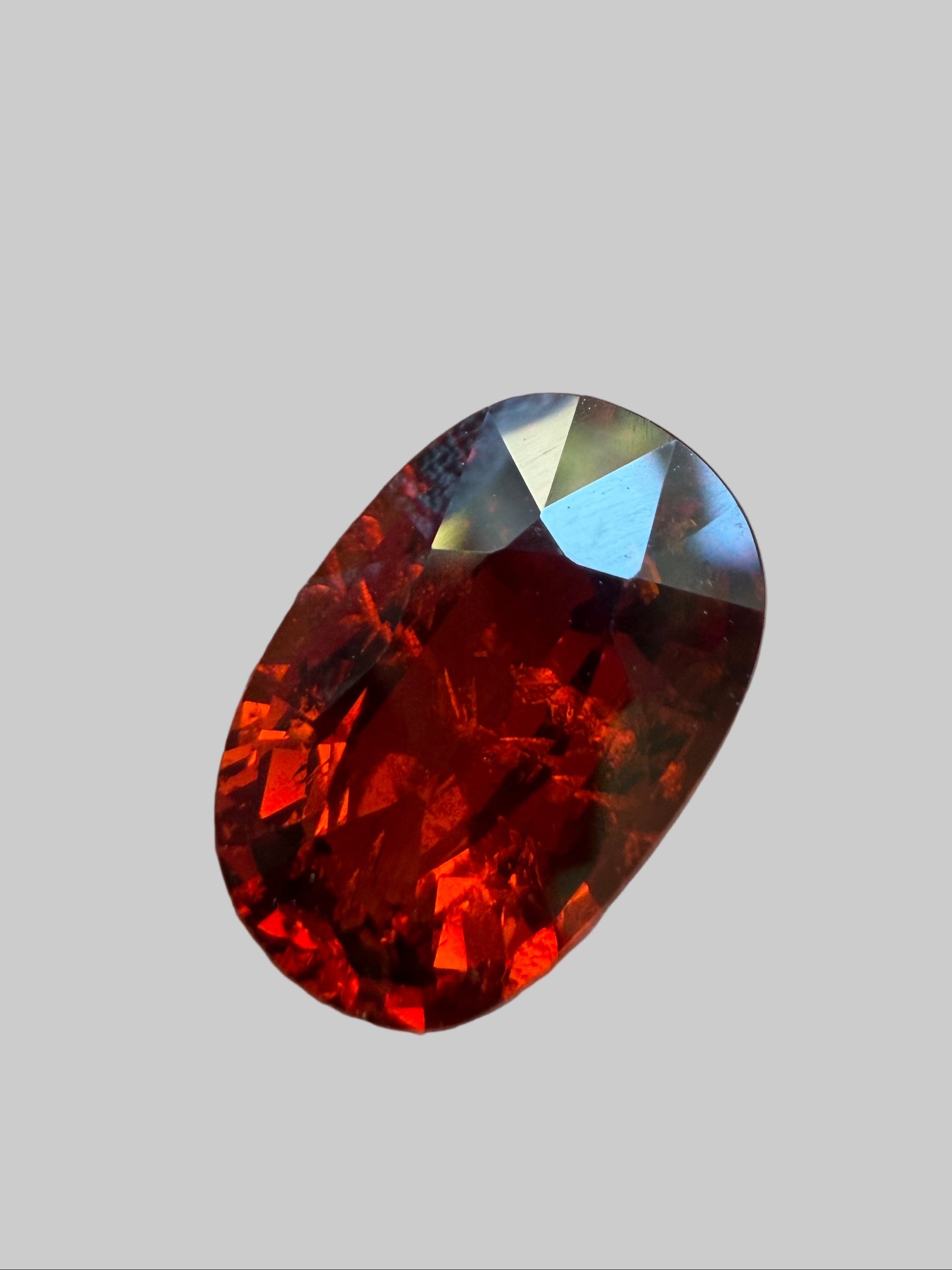 Certified Natural Spessartite Garnet – 5.69 Carats | Vivid Orange | VS Clarity | Fancy Round Cut | Untreated | AIG Certified