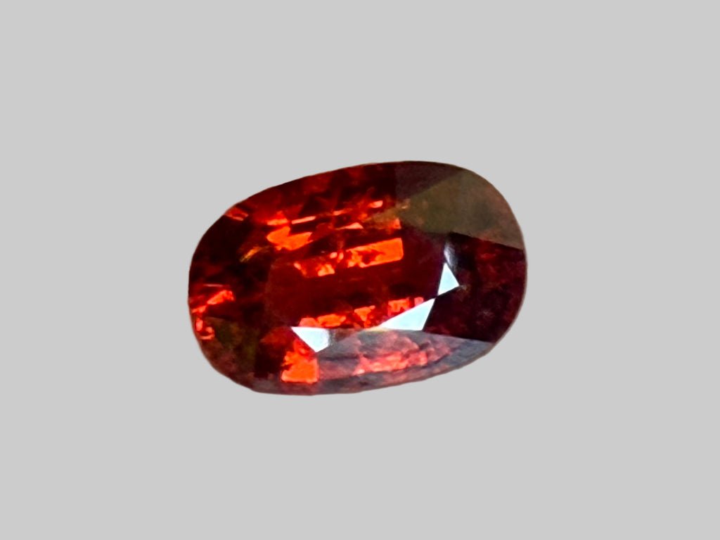 Certified Natural Spessartite Garnet – 5.69 Carats | Vivid Orange | VS Clarity | Fancy Round Cut | Untreated | AIG Certified