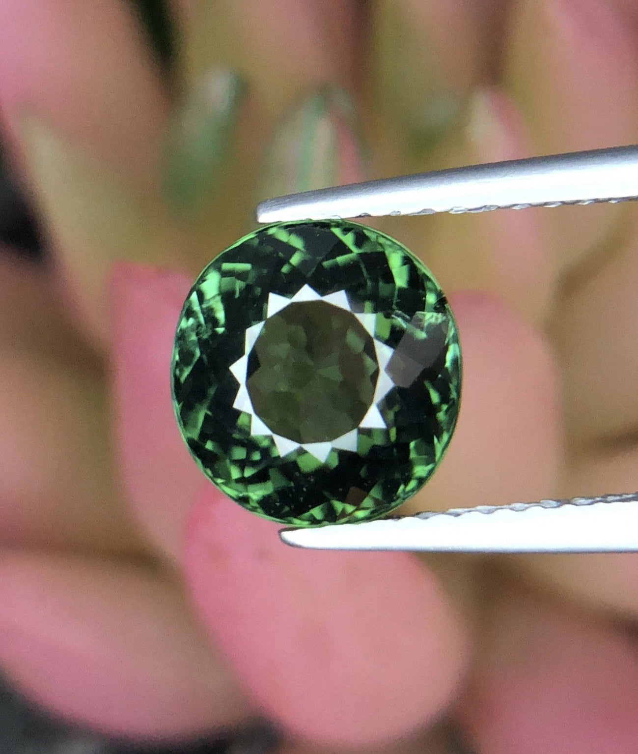 Natural 2.64 Ct Green Paraiba Tourmaline from Mozambique – Unheated, Certified Gemstone, Oval Faceted, VS Clarity