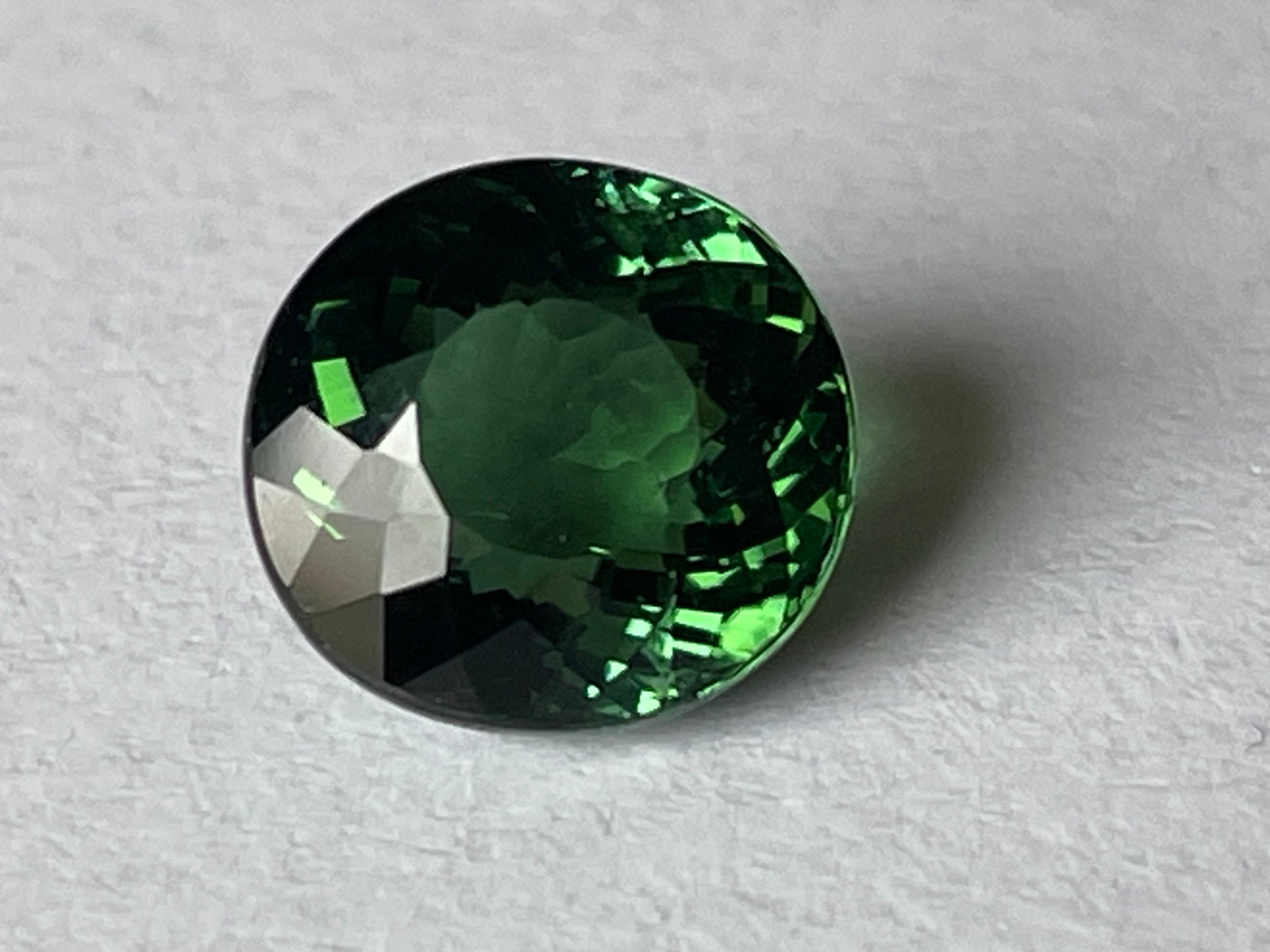 Natural 2.64 Ct Green Paraiba Tourmaline from Mozambique – Unheated, Certified Gemstone, Oval Faceted, VS Clarity