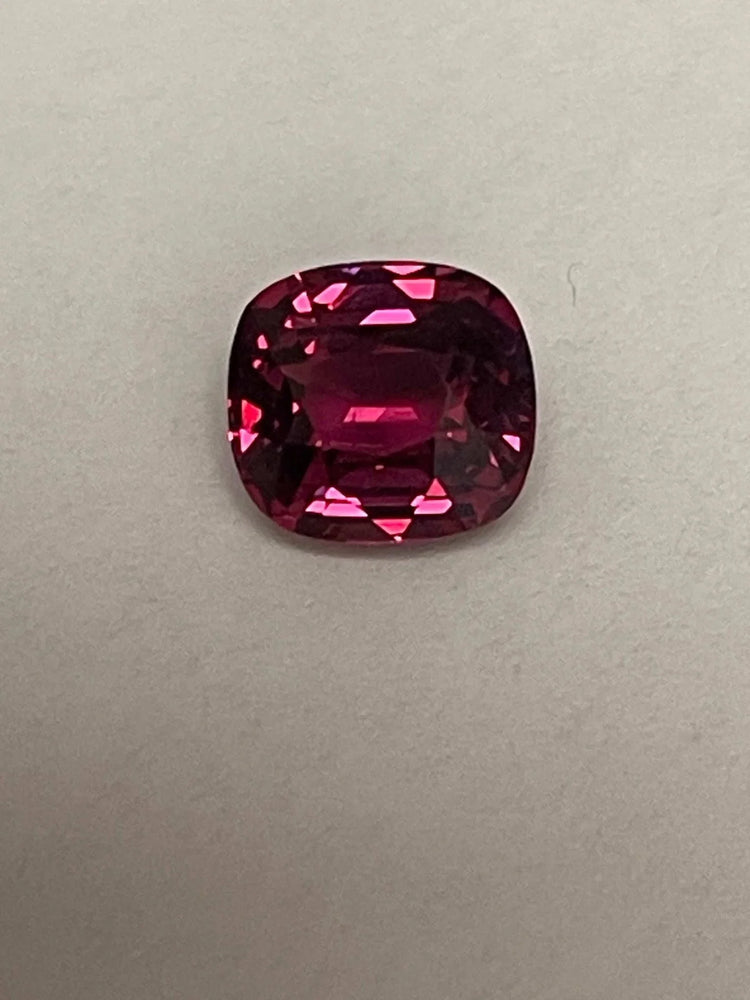 Rare Certified Malaya Garnet – 2.92 ct Cushion Cut | Unheated, VVS Pink Gem from Tanzania - GAIA GEMS