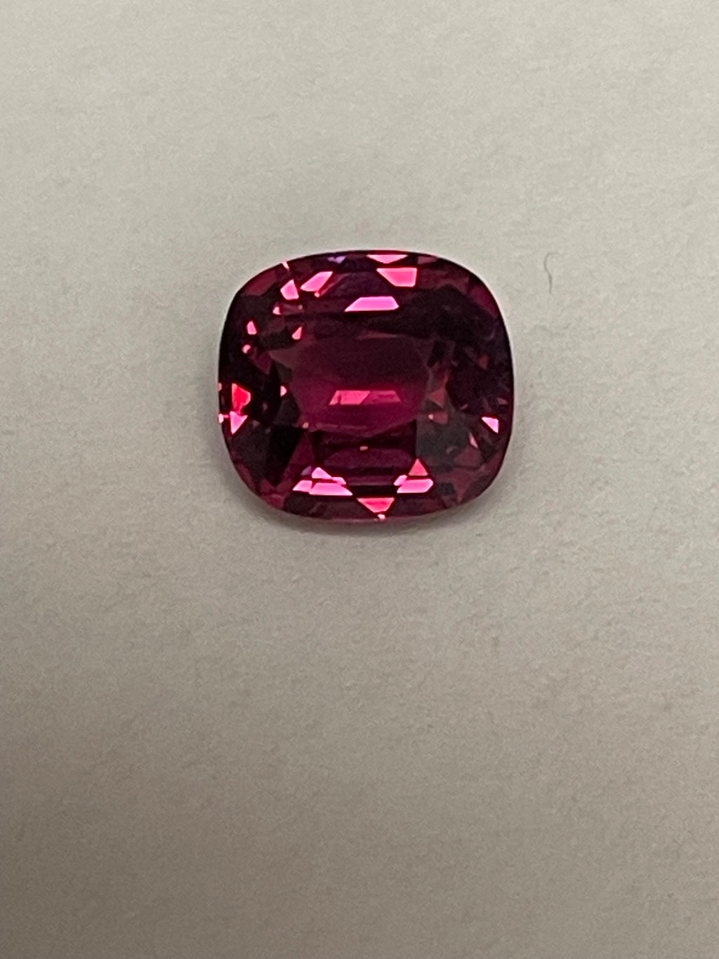 Rare Certified Malaya Garnet – 2.92 ct Cushion Cut | Unheated, VVS Pink Gem from Tanzania