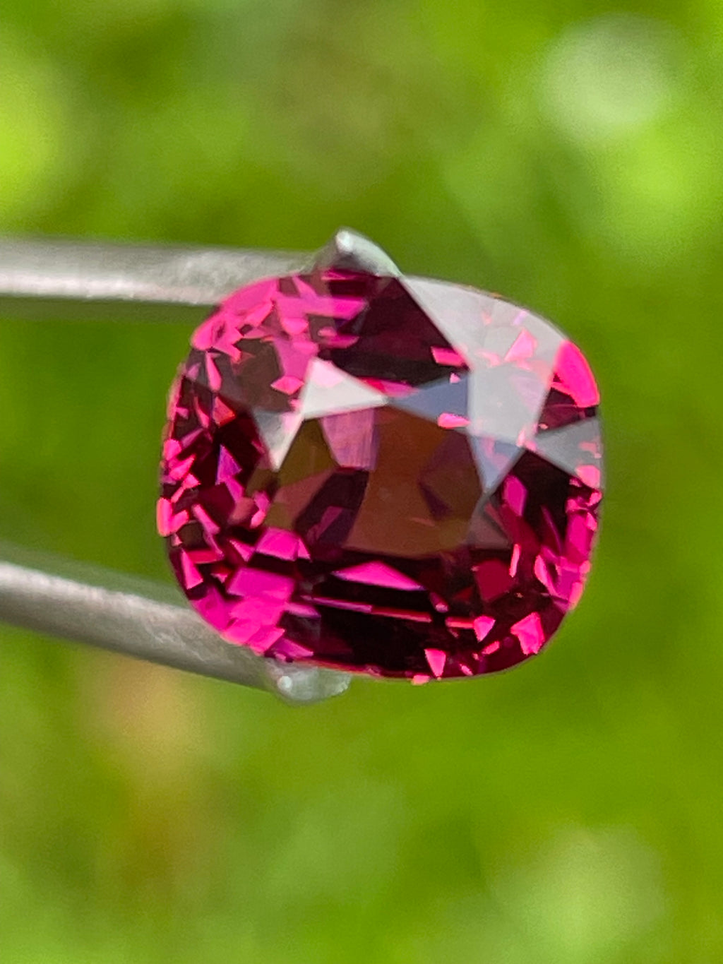 Rare Certified Malaya Garnet – 2.92 ct Cushion Cut | Unheated, VVS Pink Gem from Tanzania