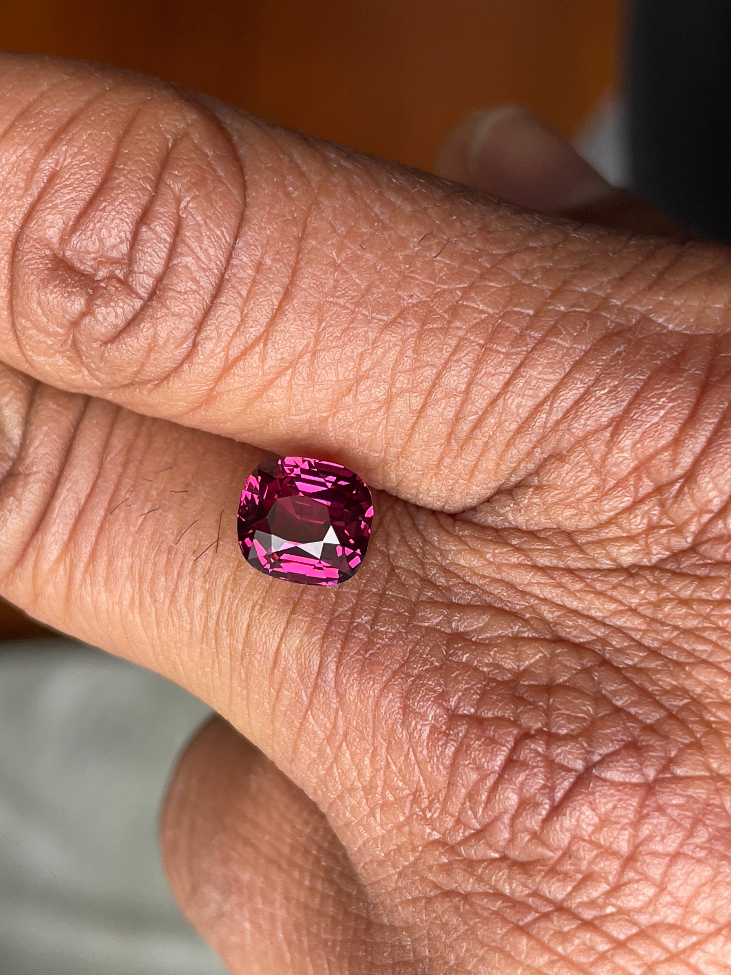 Rare Certified Malaya Garnet – 2.92 ct Cushion Cut | Unheated, VVS Pink Gem from Tanzania