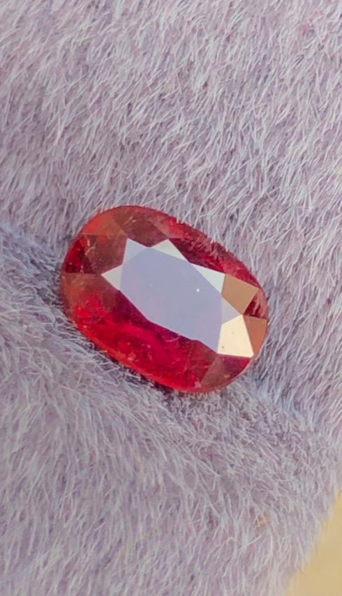 1.56 Ct Natural Pigeon Blood Ruby – No Heat | Fancy Cut | VS Clarity | Burma Origin (Top Quality)