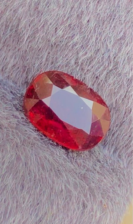 1.56 Ct Natural Pigeon Blood Ruby – No Heat | Fancy Cut | VS Clarity | Burma Origin (Top Quality)