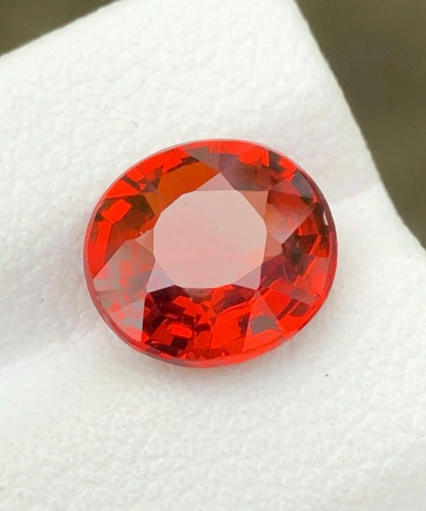 Natural Spessartite Garnet – 2.64 Carats | Fanta Orange | VVS Clarity | Untreated | Fancy Cut