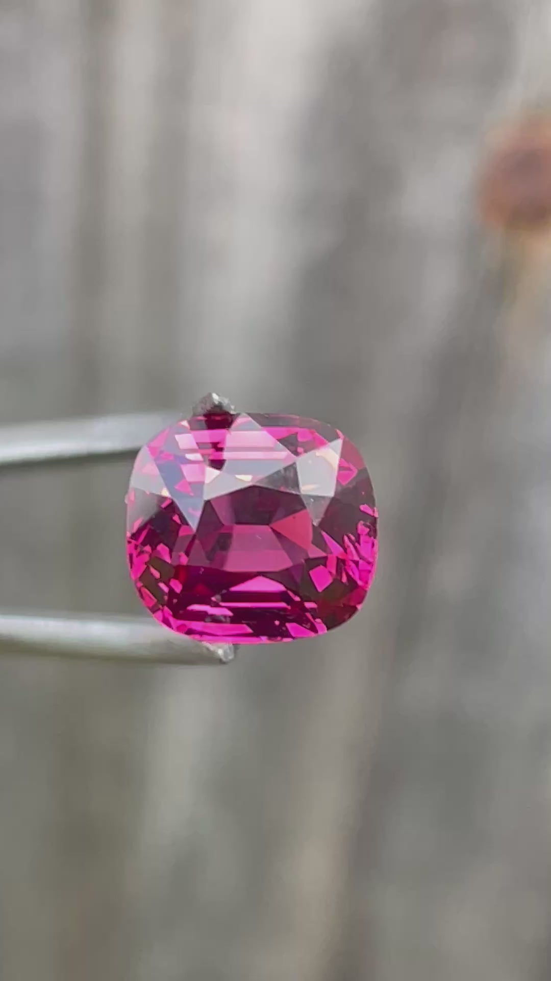 Rare Certified Malaya Garnet – 2.92 ct Cushion Cut | Unheated, VVS Pink Gem from Tanzania